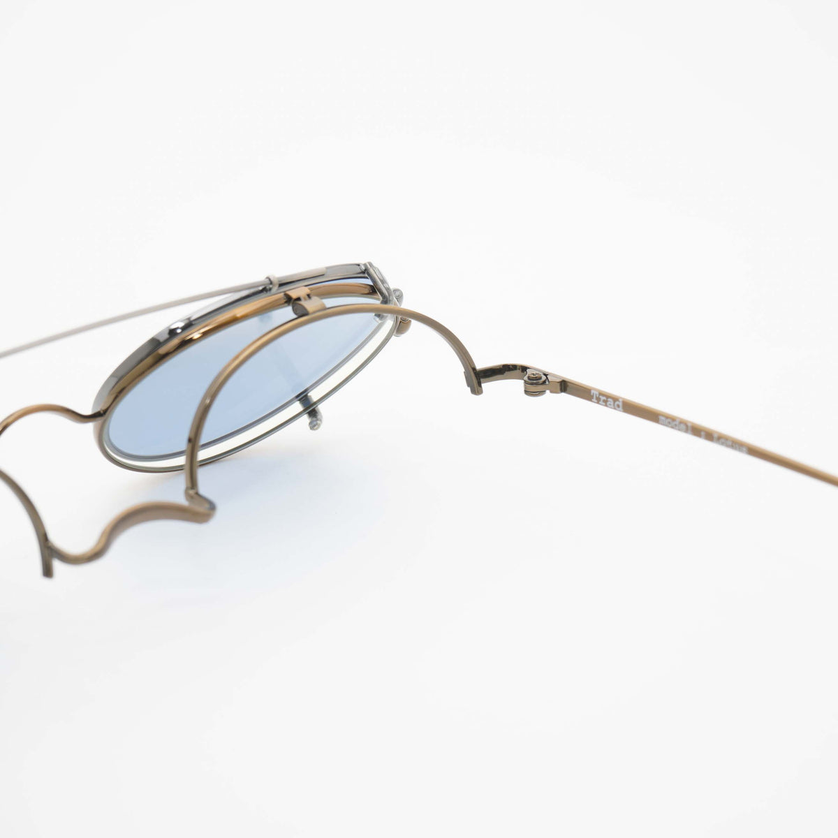 64-05_1e7809f2-9172-4a8f-9078-