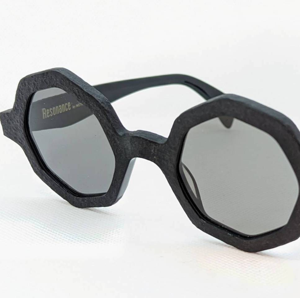インターネット通販で注文したメガネ/サングラスはいつ届くのかについて（METRONOMEの場合）