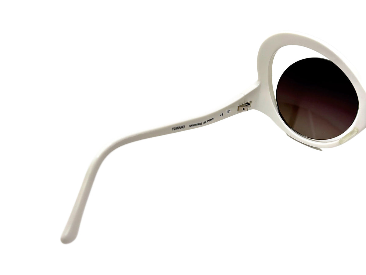 LOTHO YUWANO C2 White
