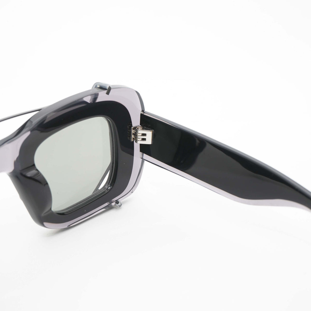 resonance_metronome_blast_sunglass
