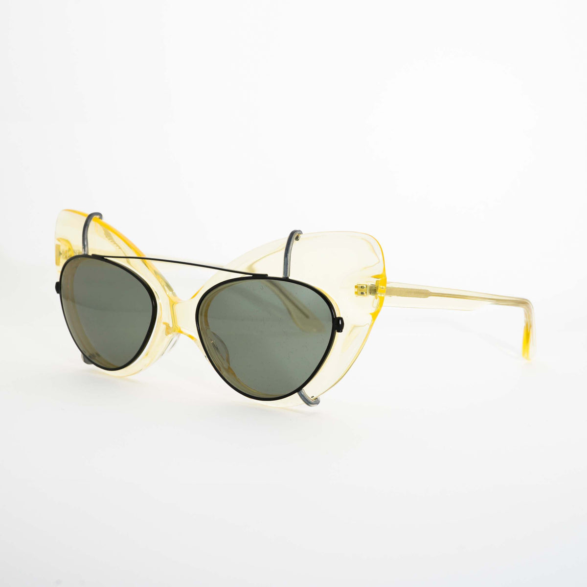 resonance_metronome_grief_sunglass