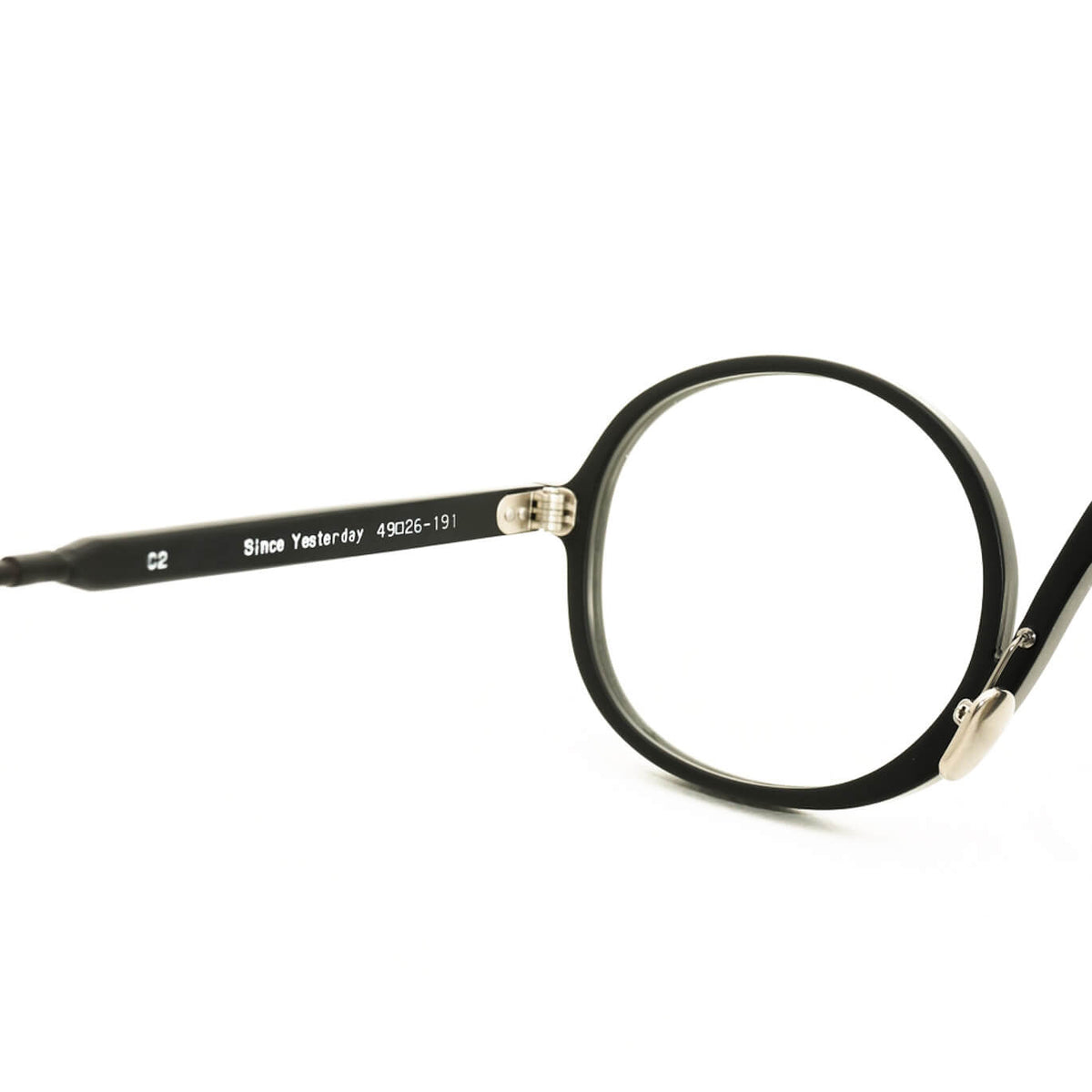 【アウトレット品】（METRONOME）Since Yesterday C2：MAT BLACK [ 大ぶりな丸型 / 縄手巻き / 度なし調光レンズ / チタン / レンズ交換可 ]