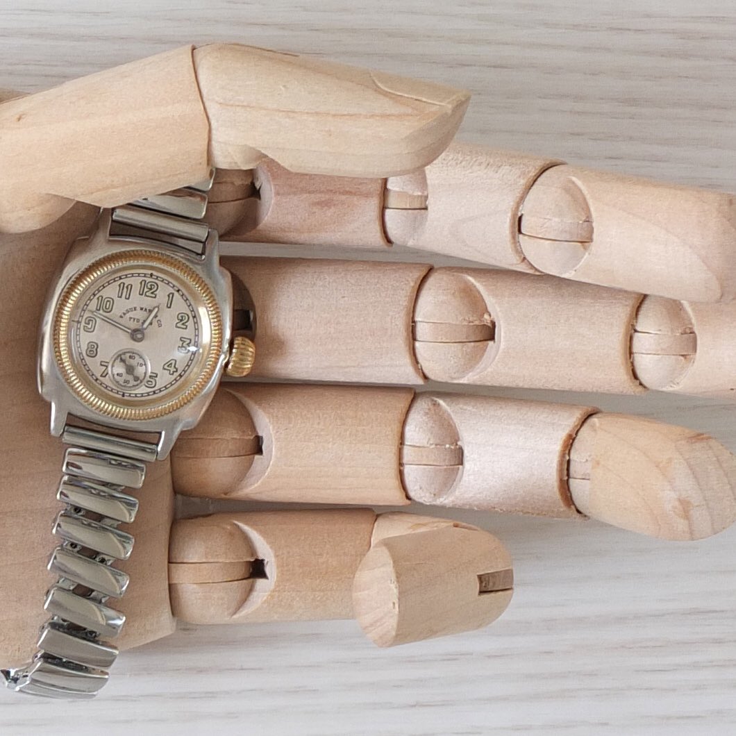 （Vague Watch Co.）Coussin Early Extension (앤티크 손목시계)